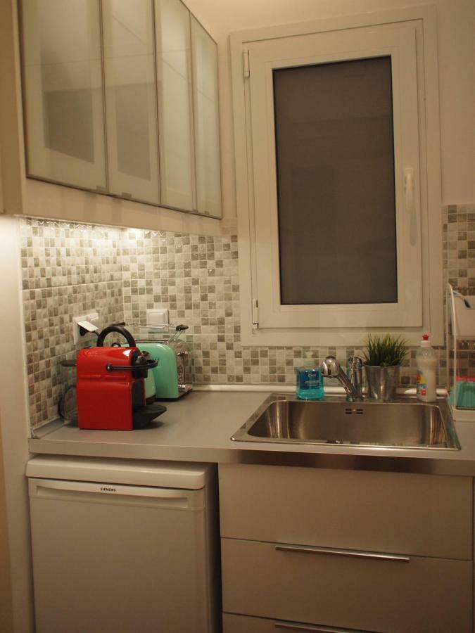Charming Studio Posh Quartier Athènes Extérieur photo