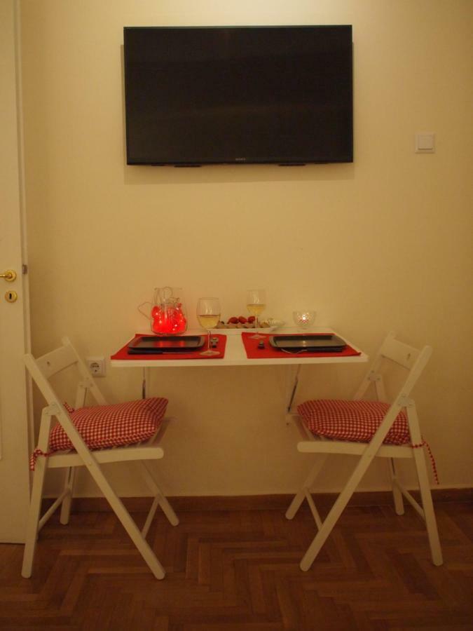 Charming Studio Posh Quartier Athènes Extérieur photo