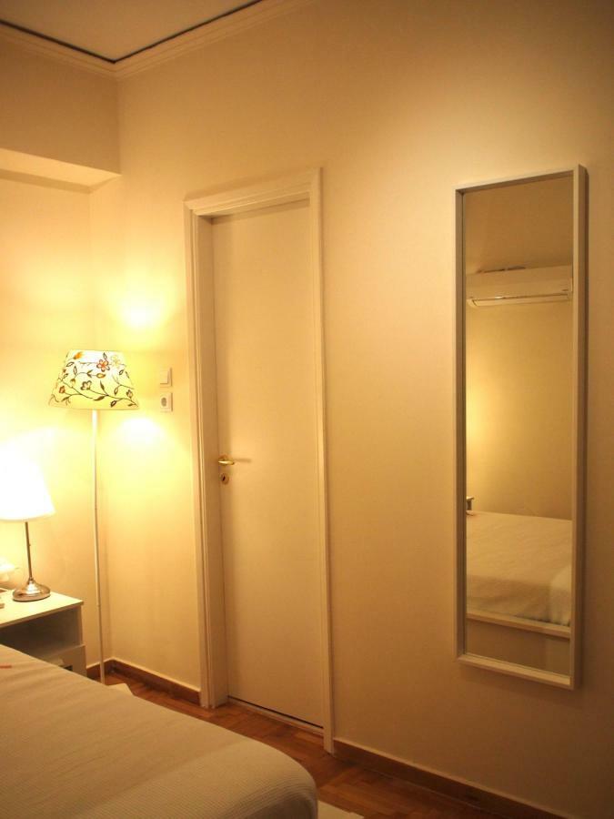 Charming Studio Posh Quartier Athènes Extérieur photo